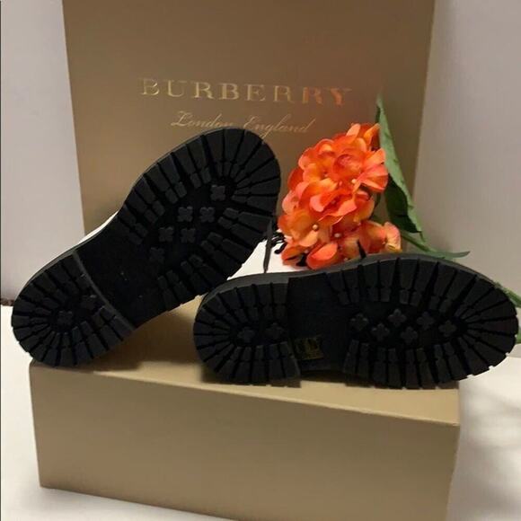 NWT BURBERRY LONDON MILITARY BOOTS‎ SIZE 6 - Picture 5 of 8